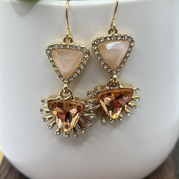 G By Gennaro Gold Tone Peach Triangle Dangle Drop Earrings Sparkling Rhinestones - Picture 2 of 8